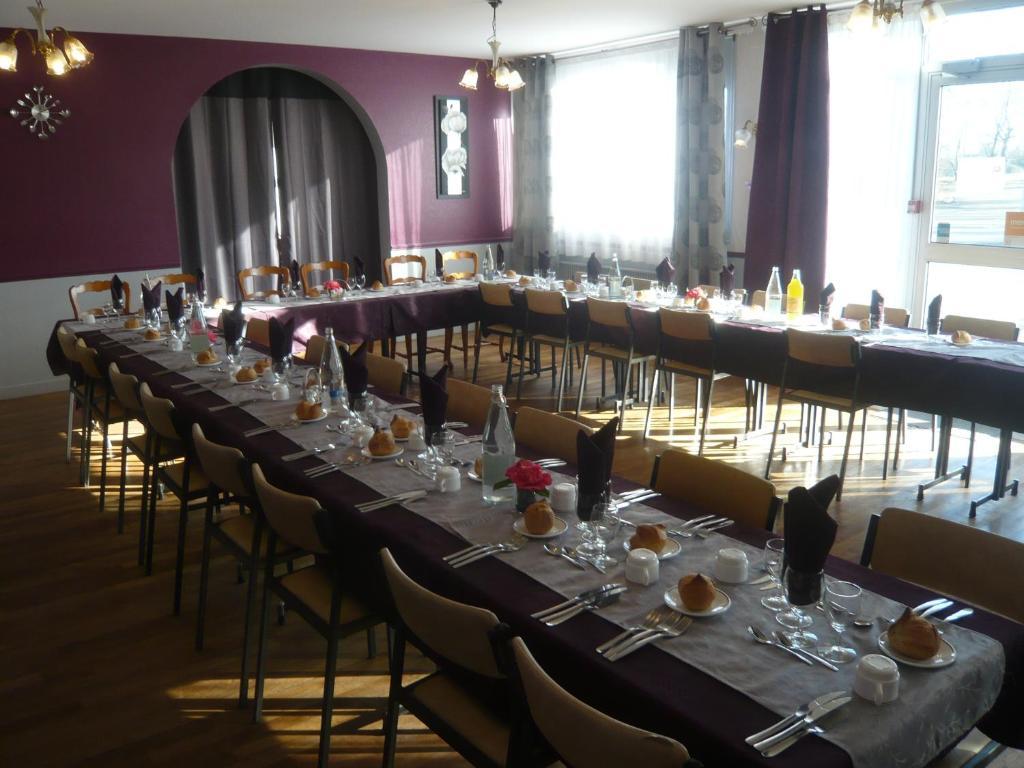 Hotel Restaurant La Grenouillere ヴィトレ エクステリア 写真