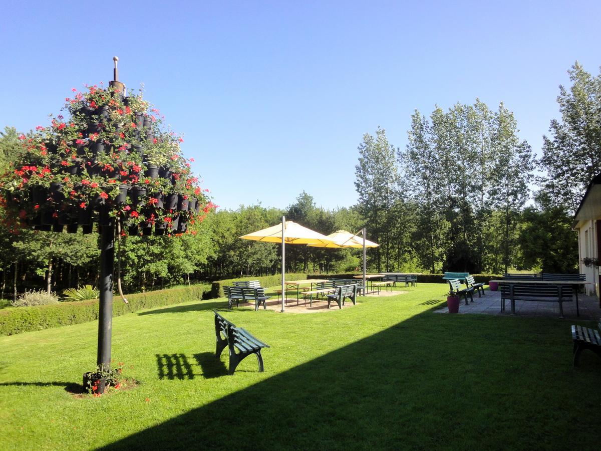 Hotel Restaurant La Grenouillere ヴィトレ エクステリア 写真