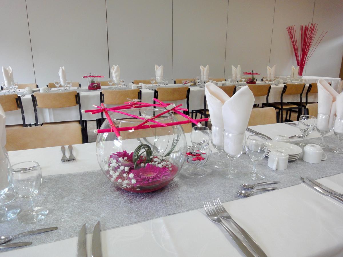 Hotel Restaurant La Grenouillere ヴィトレ エクステリア 写真