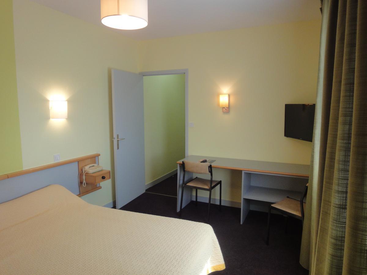 Hotel Restaurant La Grenouillere ヴィトレ エクステリア 写真